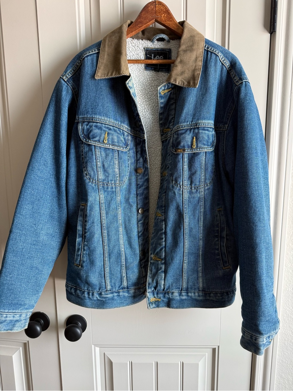 Vintage LEE Denim Jacket Corduroy Collar Faux Fur Lining Barn Jacket Men’s Small